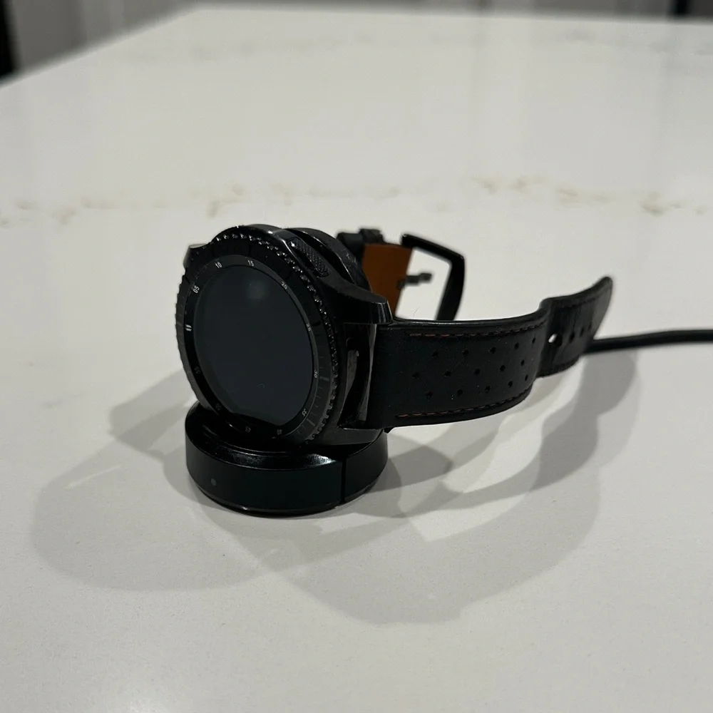 Samsung Gear S3 Frontier Black Smartwatch with Dock